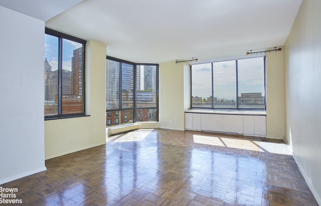 Photo 1 of 380 Rector Place, Battery Park City, NYC, $810,000, Web #: 22695826