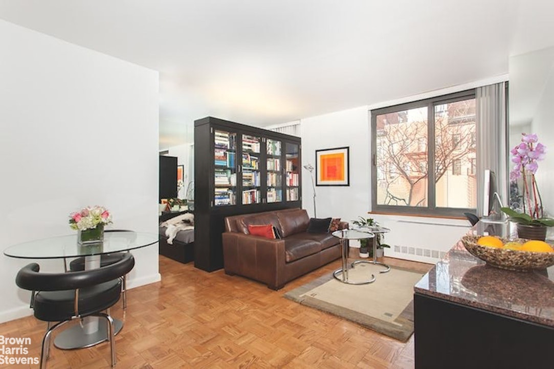 Photo 1 of 300 East 85th Street 203, Upper East Side, NYC, $3,300, Web #: 22804689