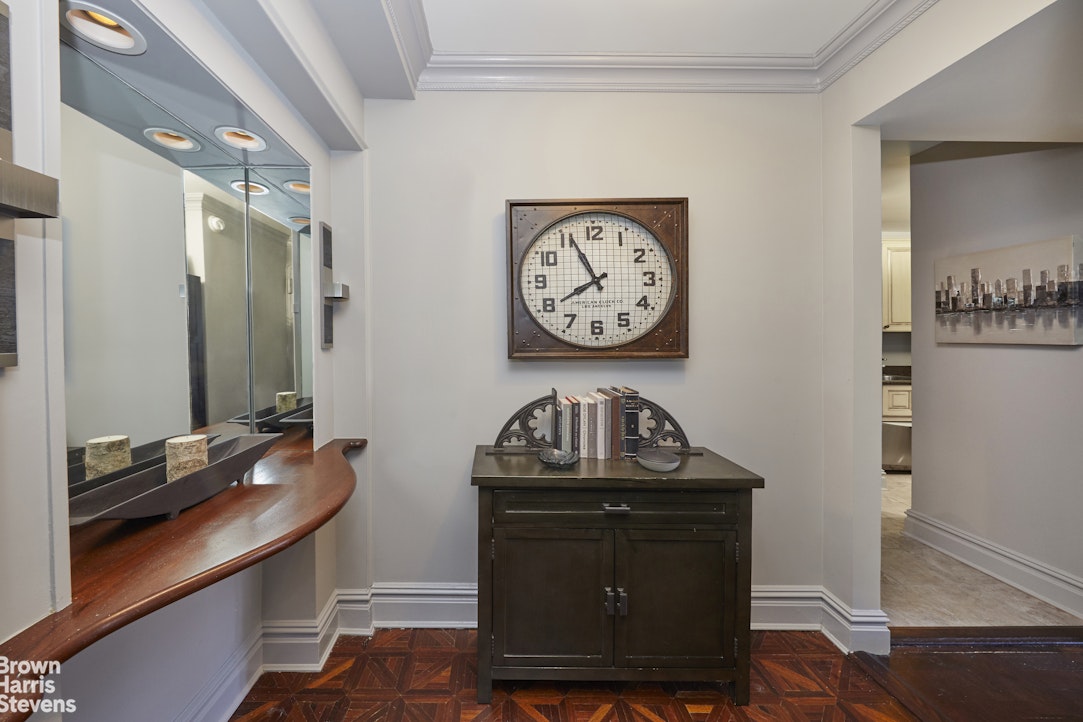 Photo 1 of 345 East 52nd Street 7A, Midtown East, NYC, $485,000, Web #: 23028244