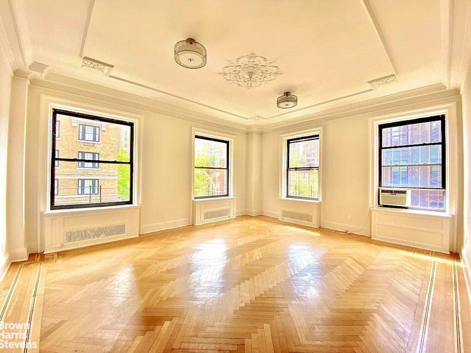 Photo 1 of 1100 Madison Avenue 3A, Upper East Side, NYC, $5,000, Web #: 23066029