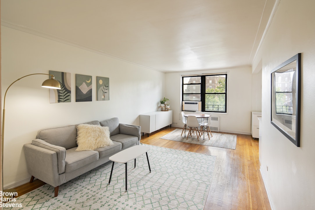 Photo 1 of 110 Ocean Parkway 3D, Kensington, New York, $739,000, Web #: 23097043