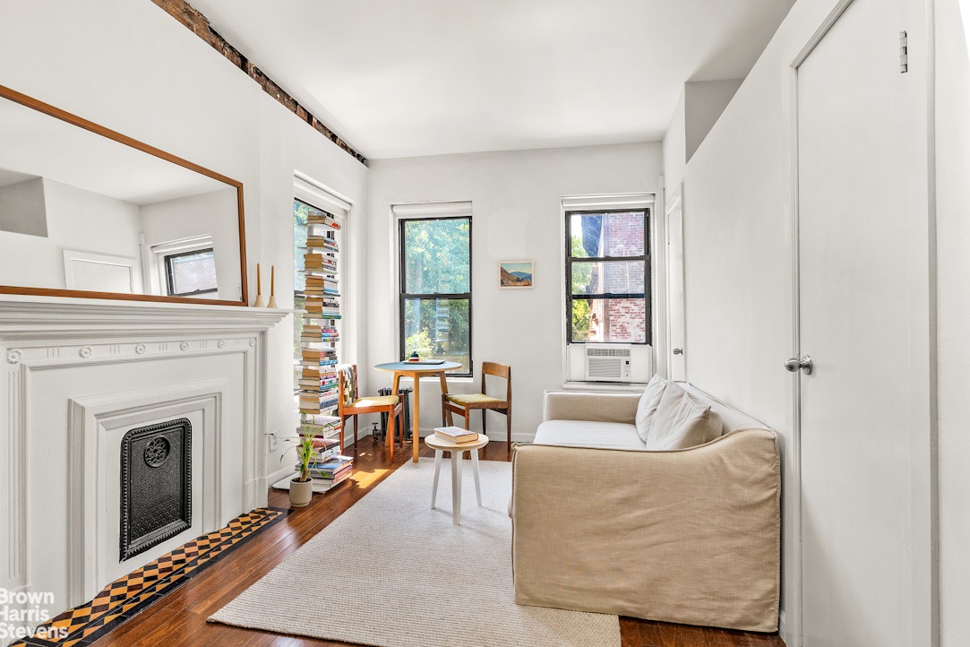 Photo 1 of 144 St  Marks Avenue 4B, Prospect Heights, New York, $535,000, Web #: 23099624