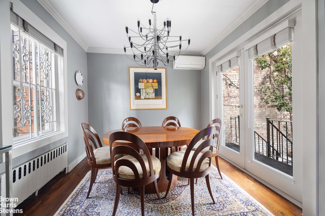 Photo 1 of 239 1/2 Waverly Place Mais, West Village, NYC, $2,795,000, Web #: 23365951