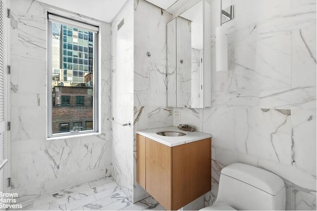 18 West 48th Street Midtown West New York NY 10036