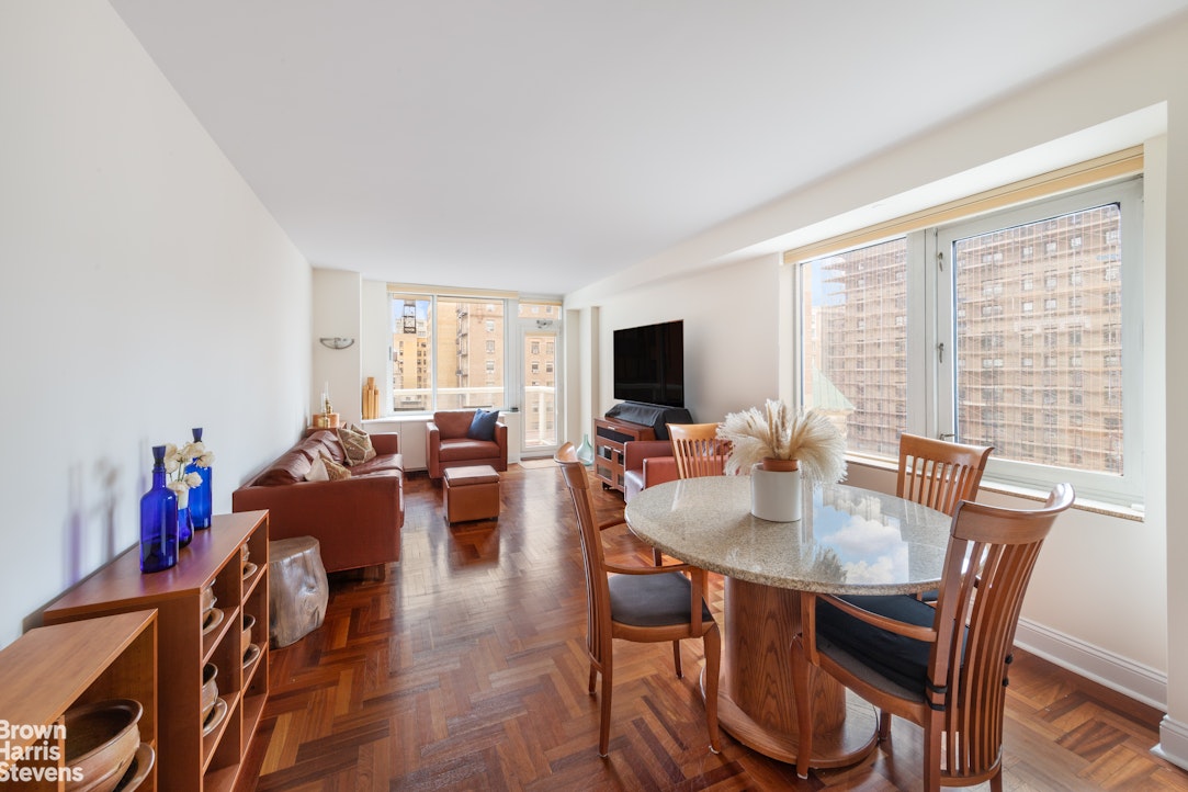 Photo 1 of 2373 Broadway 930, Upper West Side, NYC, $1,795,000, Web #: 23506126