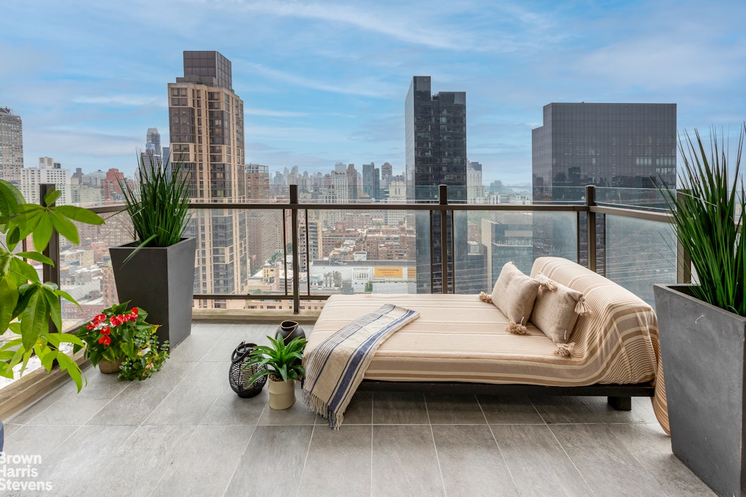 425 East 58th Street Sutton Place New York NY 10022