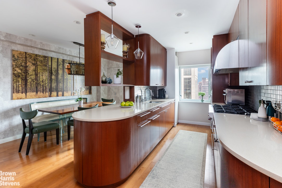 425 East 58th Street Sutton Place New York NY 10022
