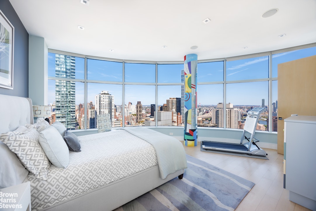 250 East 54th Street Turtle Bay New York NY 10022