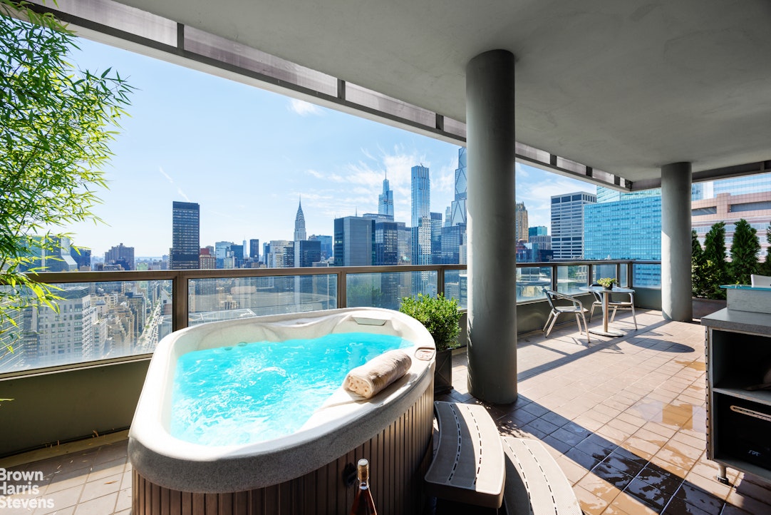 250 East 54th Street Turtle Bay New York NY 10022