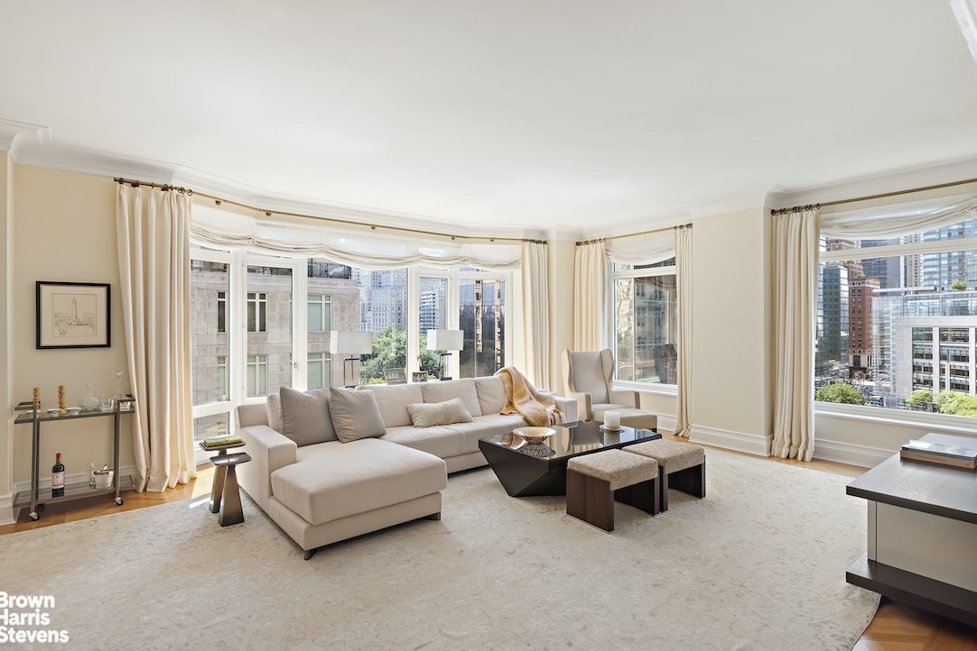 Photo 1 of 15 Central Park West 11G, Upper West Side, NYC, $33,000, Web #: 23531108