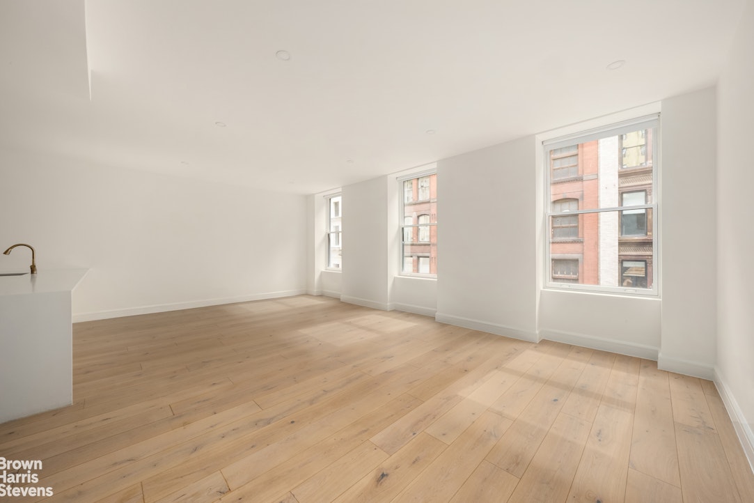 Photo 1 of 17 West 24th Street 5, Flatiron, NYC, $12,500, Web #: 23588307