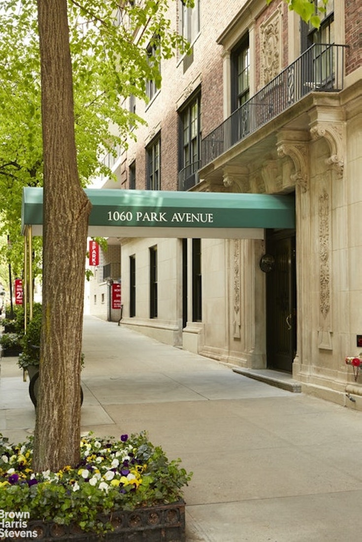 1060 Park Avenue Carnegie Hill New York NY 10128