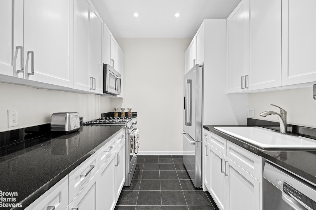 252 Seventh Avenue Chelsea New York NY 10001