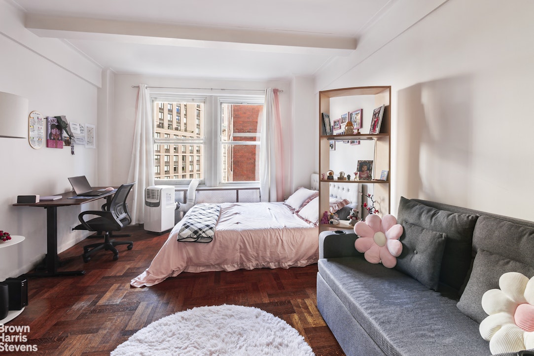 433 West 34th Street Clinton New York NY 10001