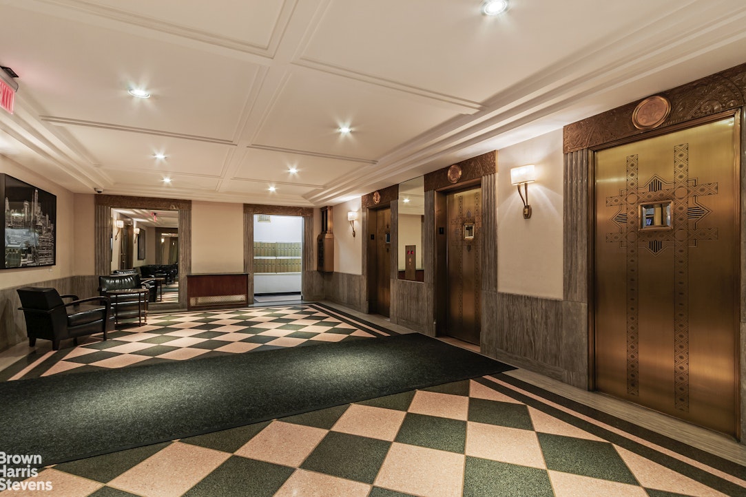 433 West 34th Street Clinton New York NY 10001