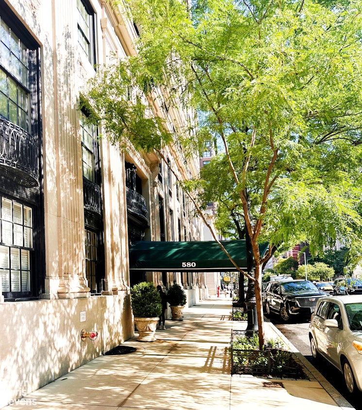 580 Park Avenue 2A Upper East Side New York NY 10065