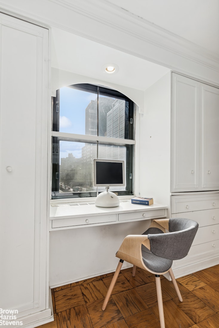 305 East 40th Street Tudor City New York NY 10016