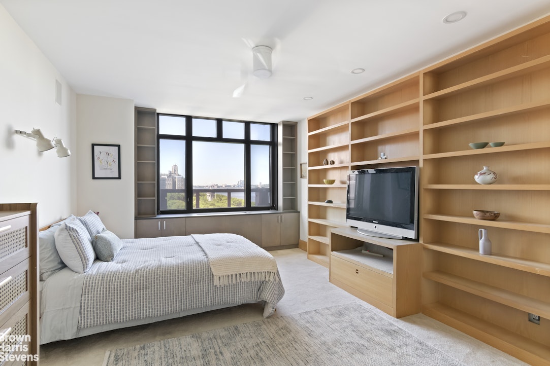 222 Riverside Drive Upper West Side New York NY 10025
