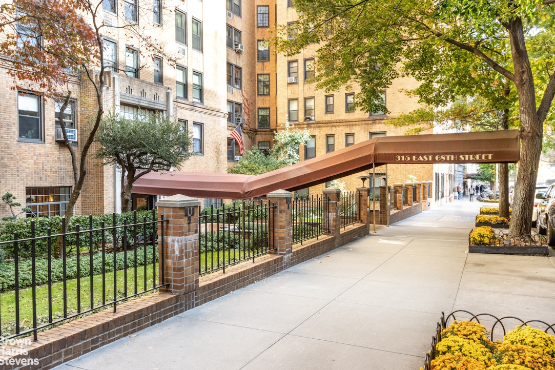 315 East 68th Street 13F Upper East Side New York NY 10065