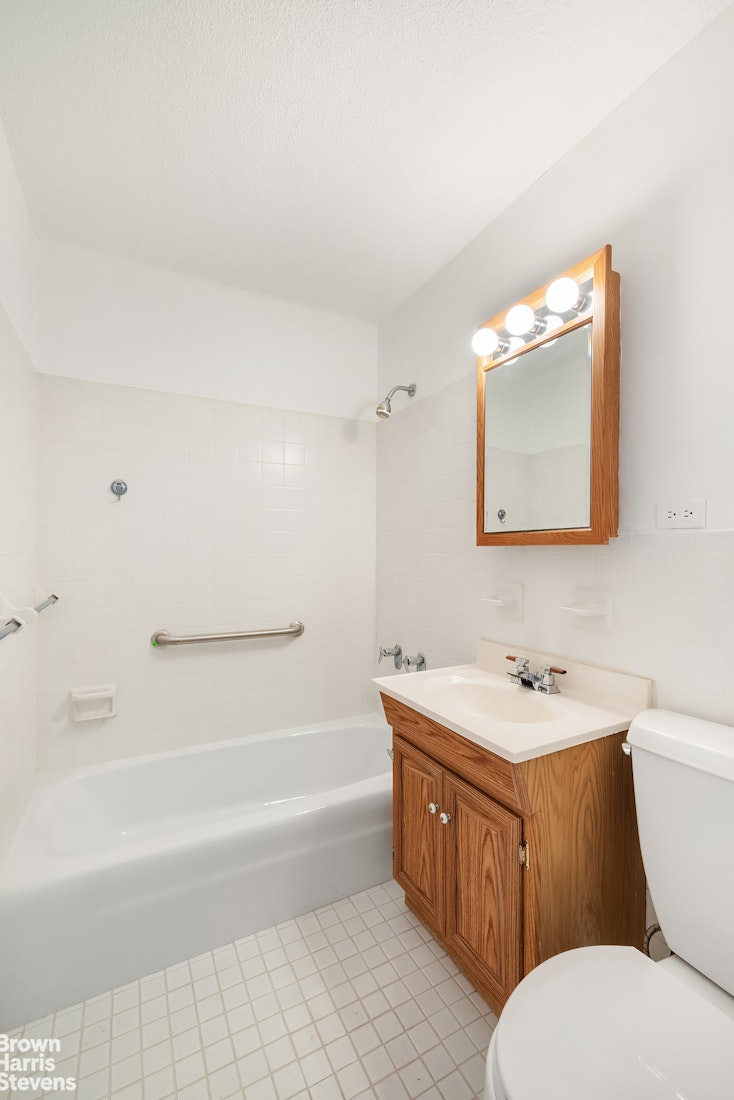 100 Beekman Street 8H Seaport District New York NY 10038