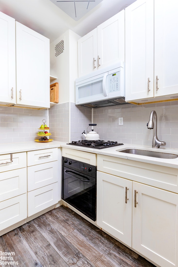 310 East 49th Street 3H Turtle Bay New York NY 10017