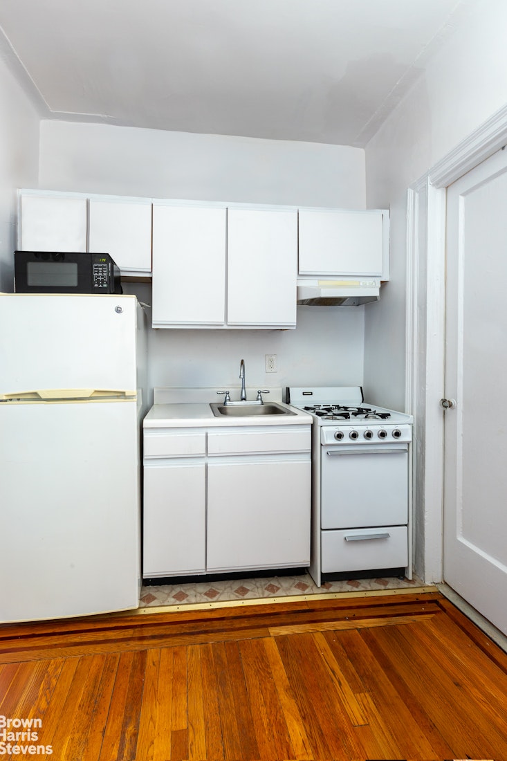 43-42 45th Street 5B Sunnyside Queens NY 11104