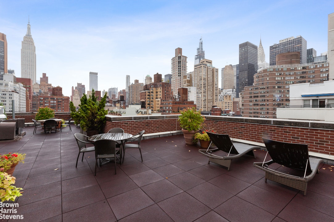 240 East 35th Street Murray Hill New York NY 10016