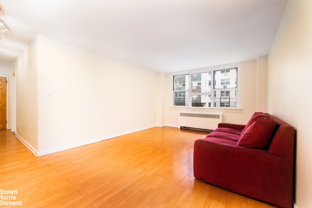 240 East 35th Street Murray Hill New York NY 10016