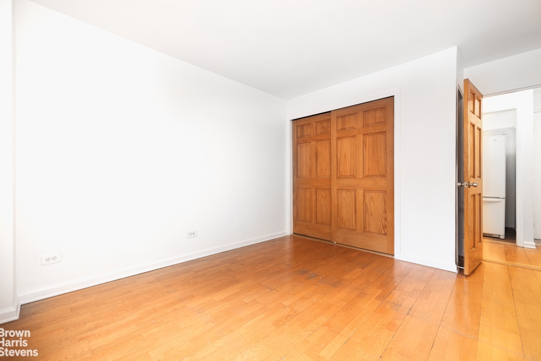 240 East 35th Street 2B Murray Hill New York NY 10016