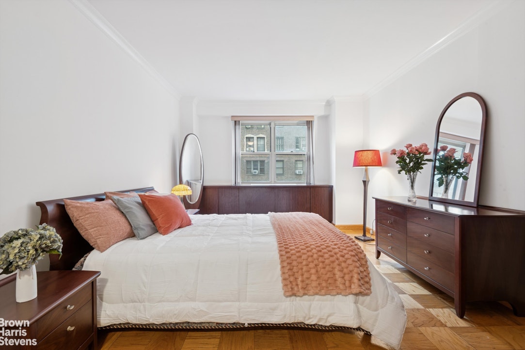 400 East 54th Street 14F Sutton Place New York NY 10022