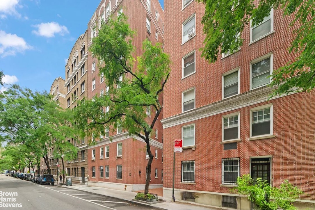 345 West 55th Street Clinton New York NY 10019