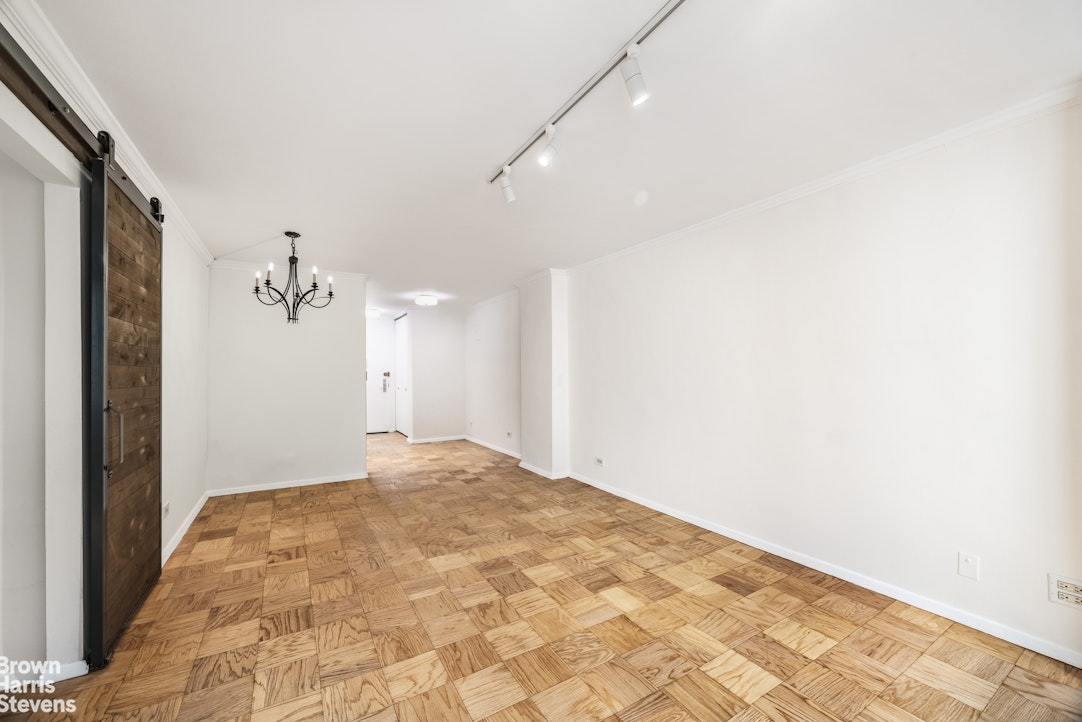 16 West 16th Street 5NS Flatiron District New York NY 10011