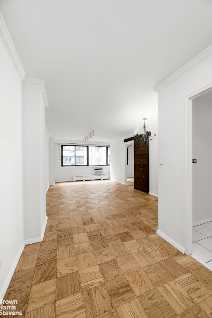 16 West 16th Street 5NS Flatiron District New York NY 10011