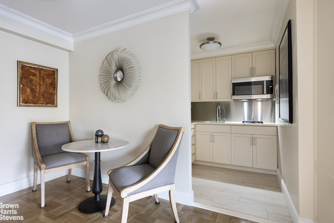 230 East 15th Street 5R Gramercy Park New York NY 10003