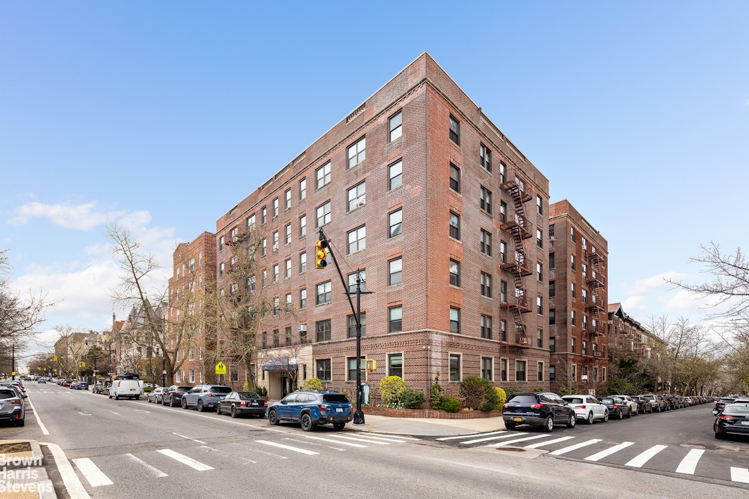 40 Prospect Park West 6E Park Slope Brooklyn NY 11215