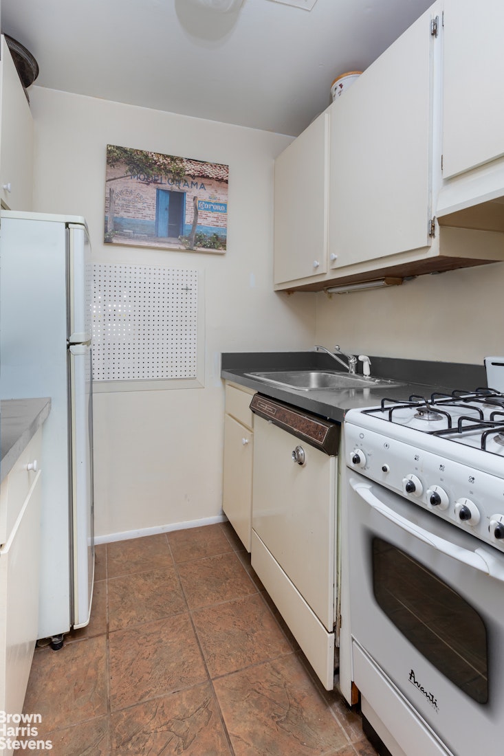 179 East 78th Street 2B Upper East Side New York NY 10075