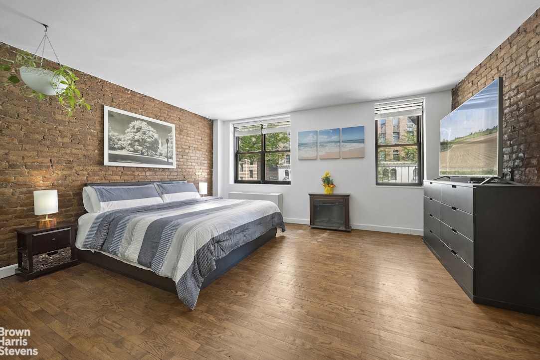 410 West 23rd Street 2E Chelsea New York NY 10011