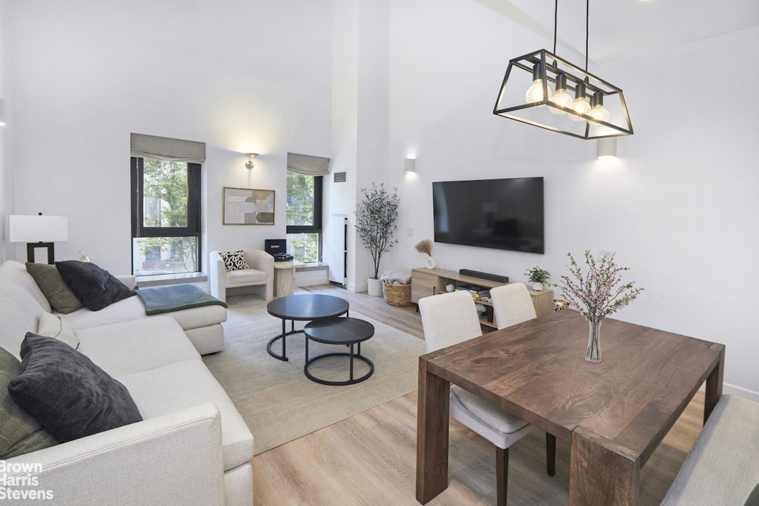 135 West 70th Street 2G Lincoln Square New York NY 10023