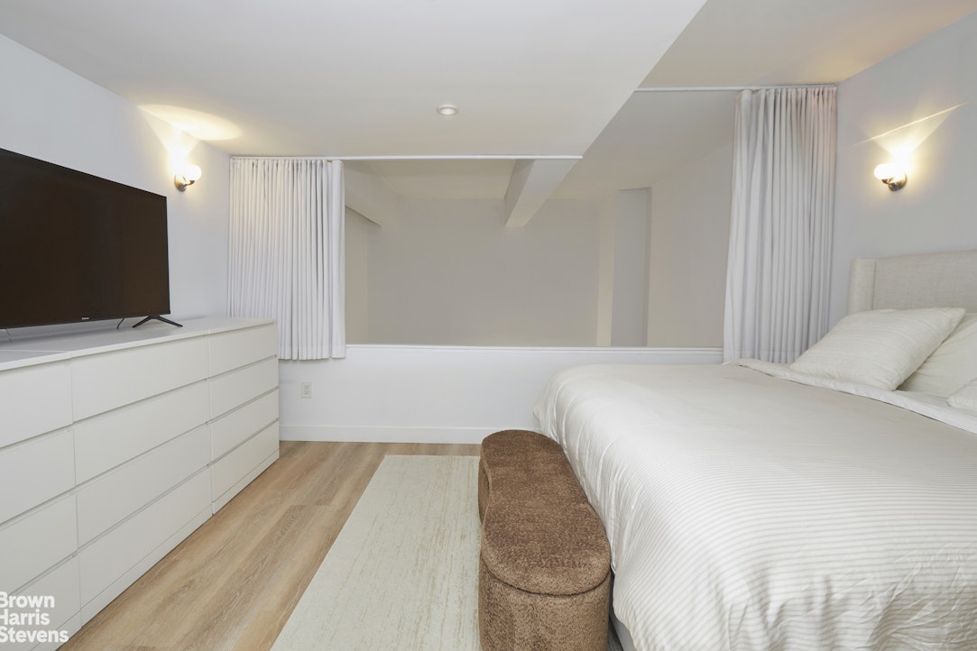 135 West 70th Street 2G Lincoln Square New York NY 10023