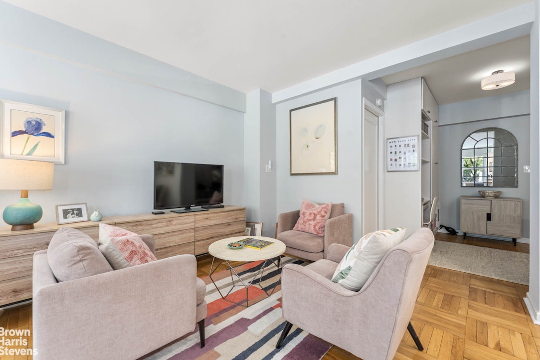 11 Riverside Drive 1DW Upper West Side New York NY 10023