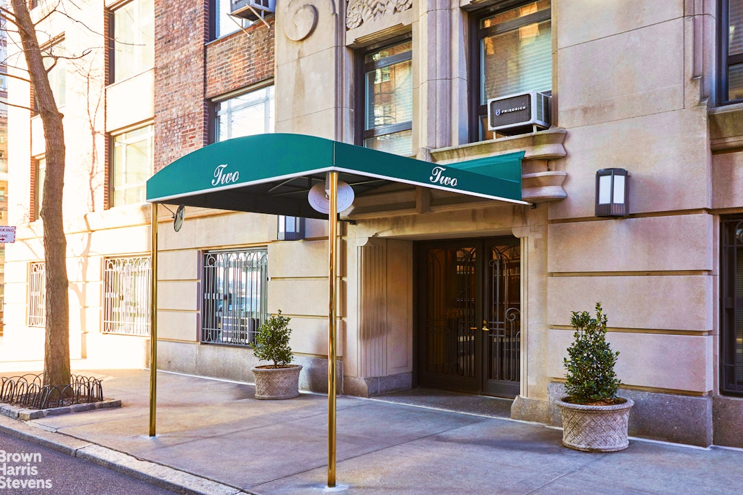 2 Beekman Place 1B Beekman Place New York NY 10022