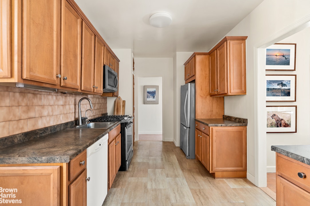 661 41st Street 4D Sunset Park Brooklyn NY 11232