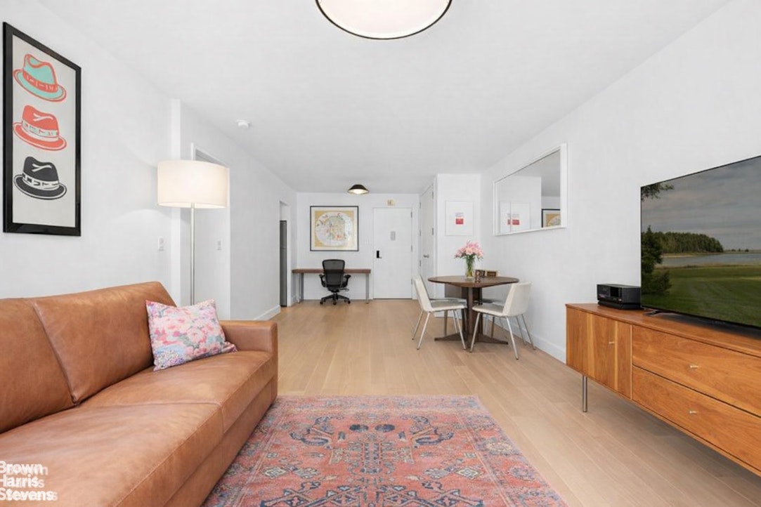 305 East 40th Street Tudor City New York NY 10016