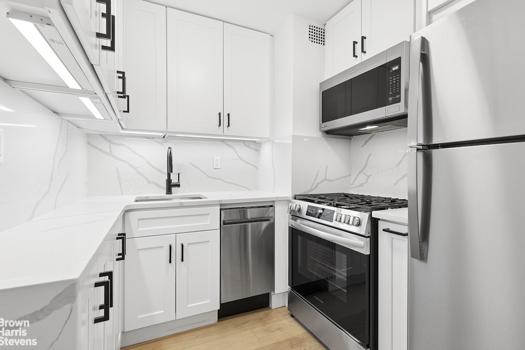 305 East 40th Street Tudor City New York NY 10016