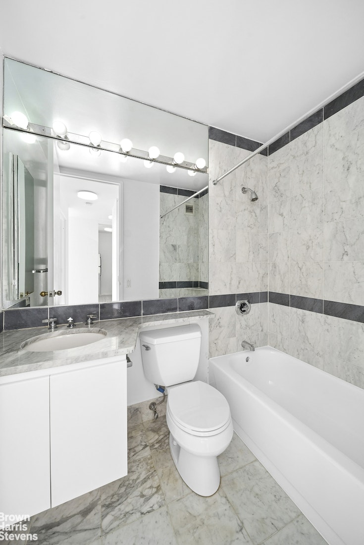 500 West 43rd Street 7G Clinton New York NY 10036