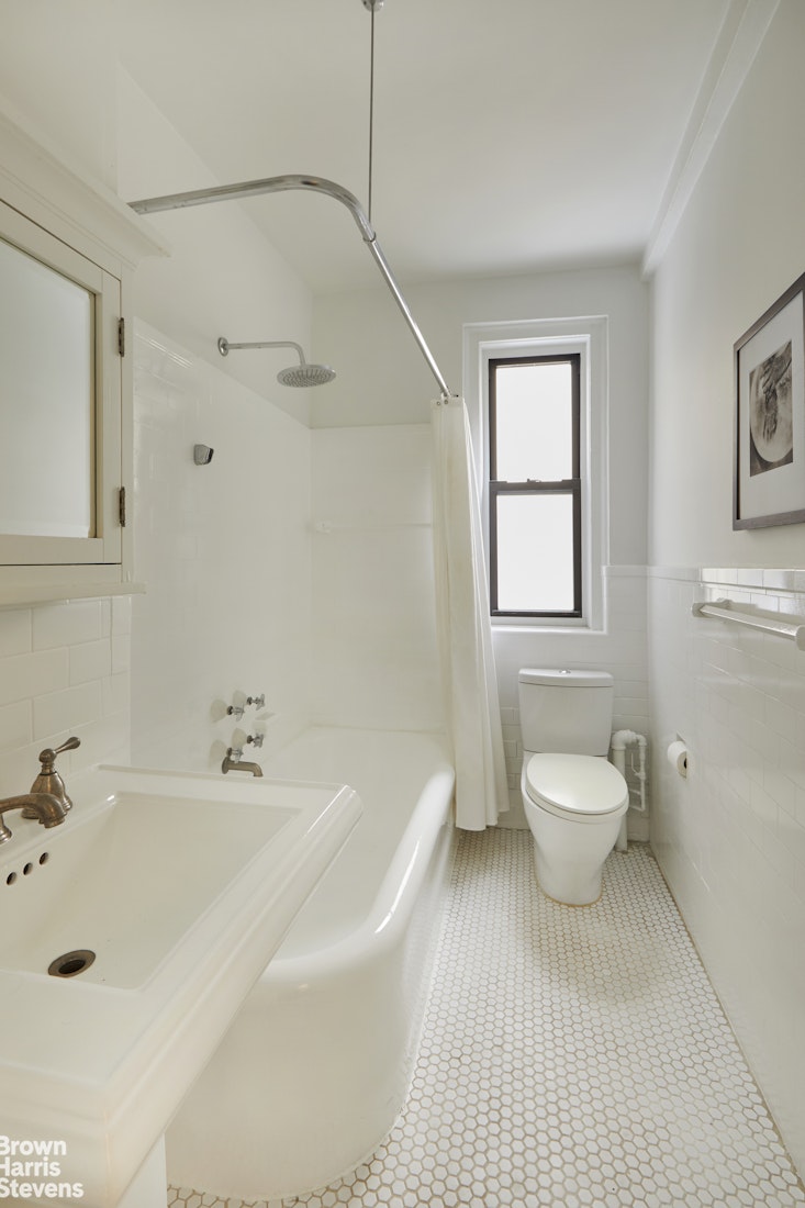 425 East 51st Street 2D Beekman Place New York NY 10022
