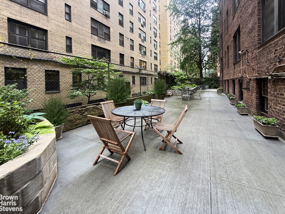 425 East 51st Street 2D Beekman Place New York NY 10022