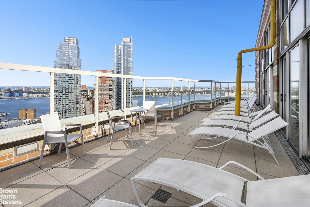 500 West 43rd Street 11J Clinton New York NY 10036