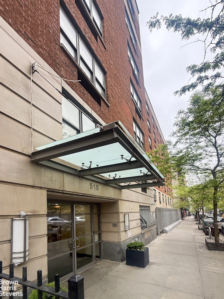 516 West 47th Street Clinton New York NY 10036