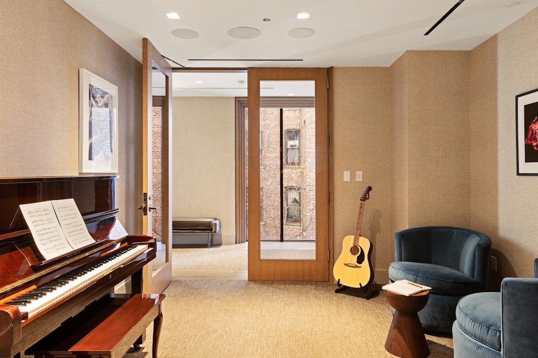 543 West 122nd Street 8A Morningside Heights New York NY 10027